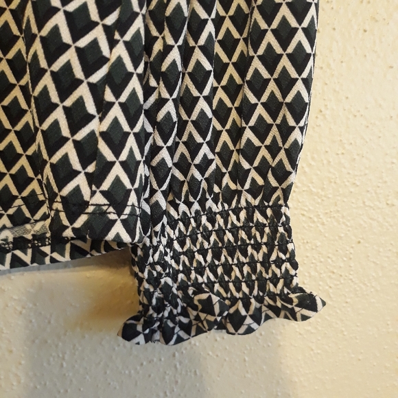 Adriana Papell knit top - Picture 3 of 10